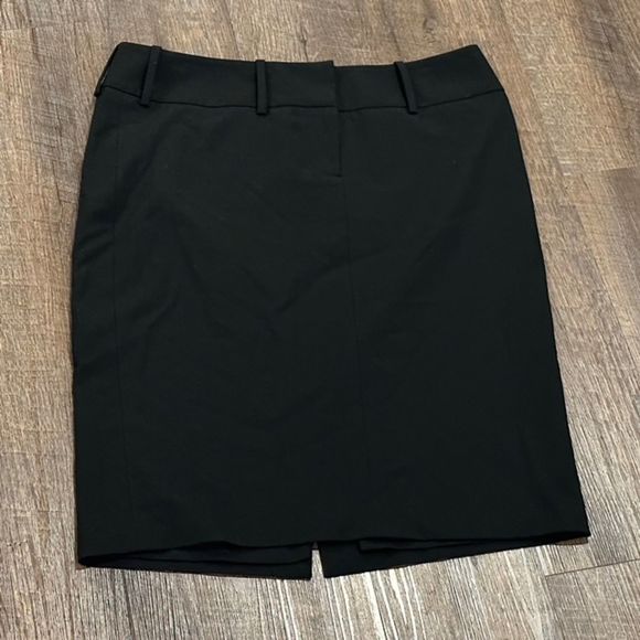 The Limited Pencil Skirt Size 6 Black Back Split Women’s - Picture 2 of 6